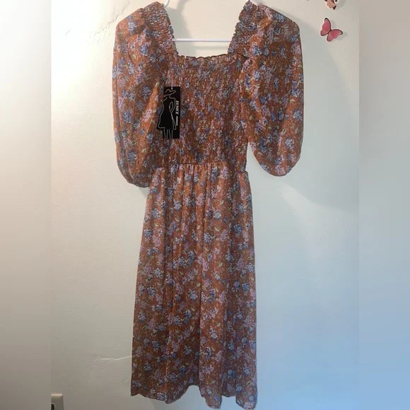 Dress - Picture 3 of 4